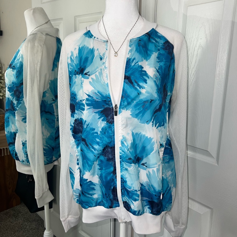 Fabletics Windbreaker Size Small - image 2